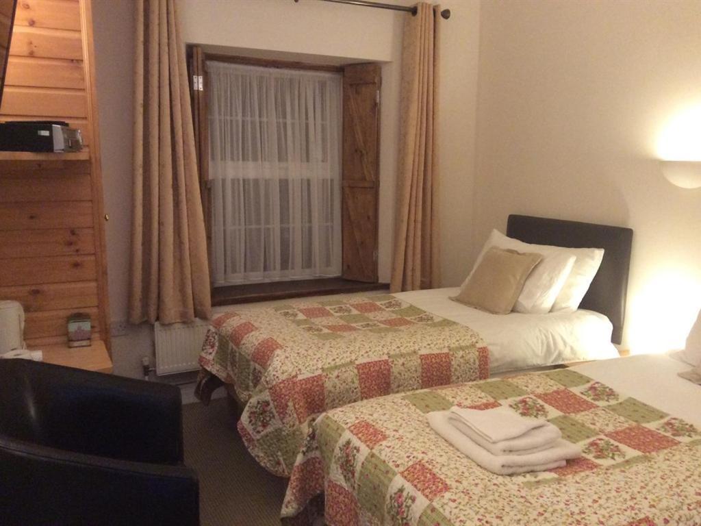 The Old Star Bed & Breakfast Winterbourne Bilik gambar